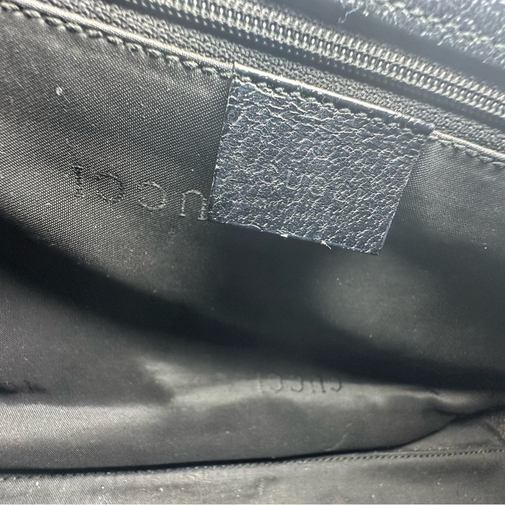 Vintage Gucci Piston Lock Shoulder Bag - Picture 14 of 15